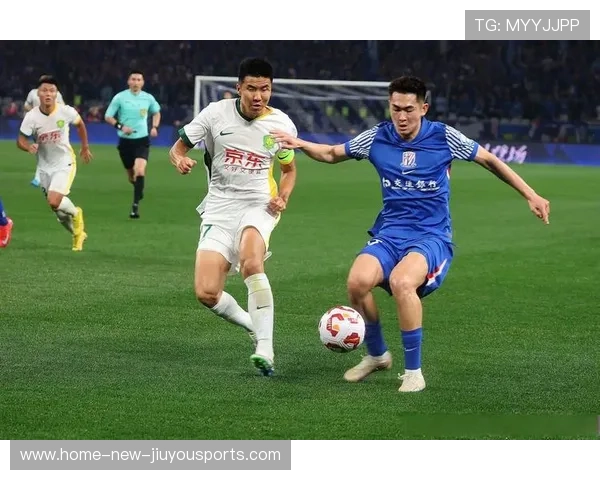 上海申花拉唐助攻队友头球破门，展现完美配合